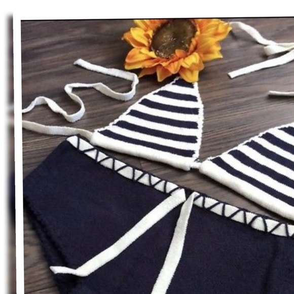 Pinup Leg Avenue 2pc Navy White Knit Stripe Bikini - Picture 5 of 6